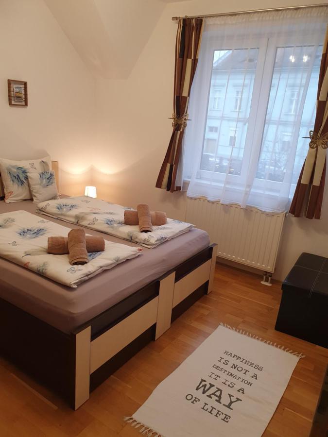 Smiley Apartment Sibiu Exterior photo