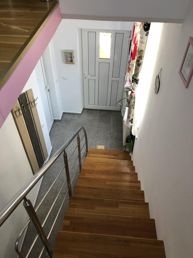 Smiley Apartment Sibiu Exterior photo